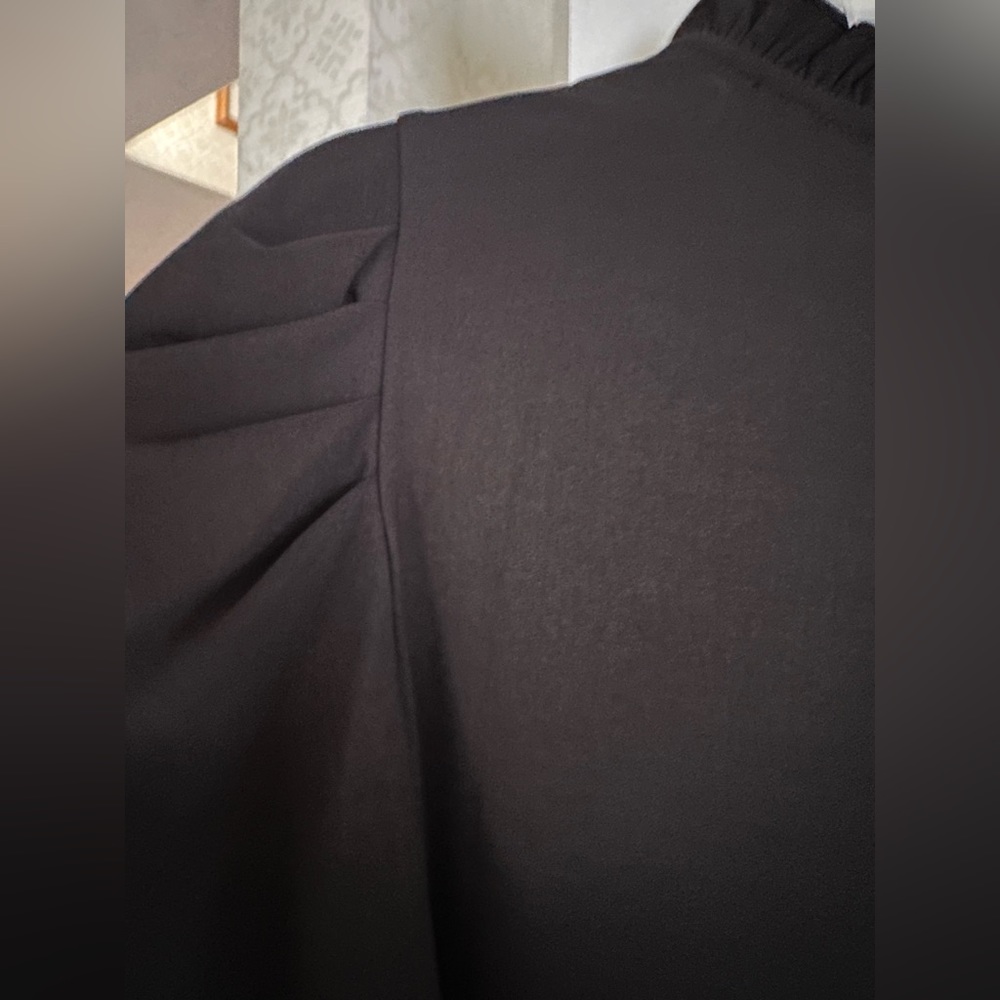 NWT Simple & elegant black CeCe blouse